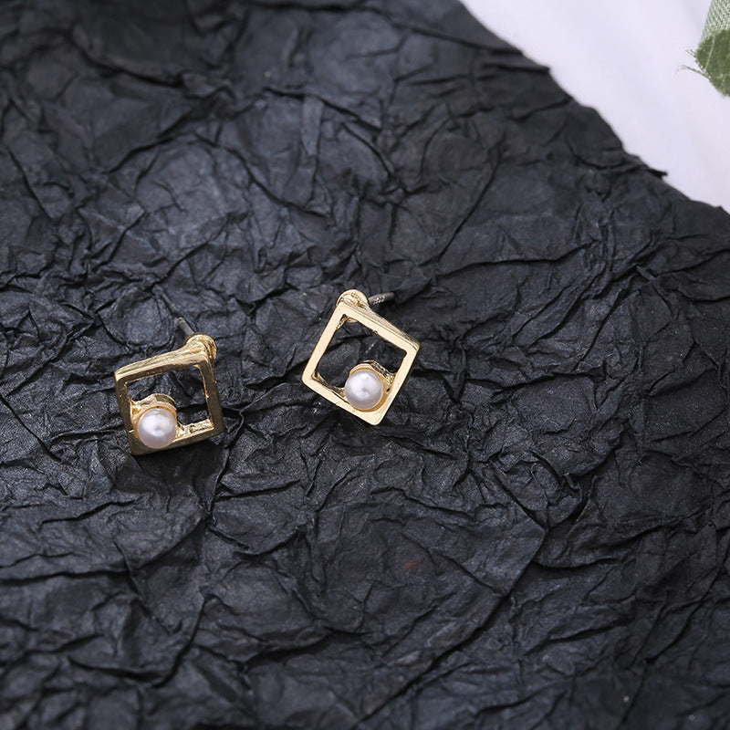 Hollow Diamond Square Stud Earrings